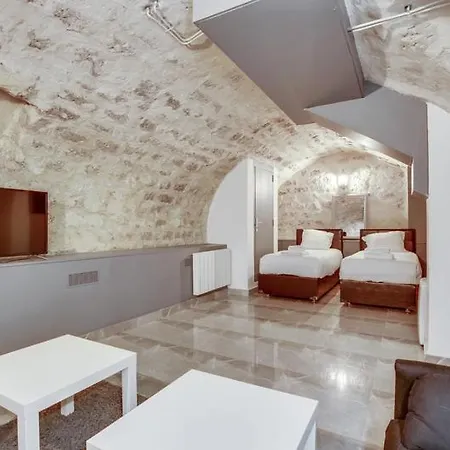 Appartement 241 Leon - Superb In